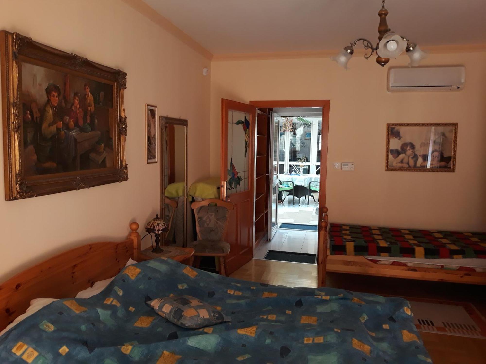 Kenezy Lux Apartman Vendeghaz Hajdúszoboszló Eksteriør billede